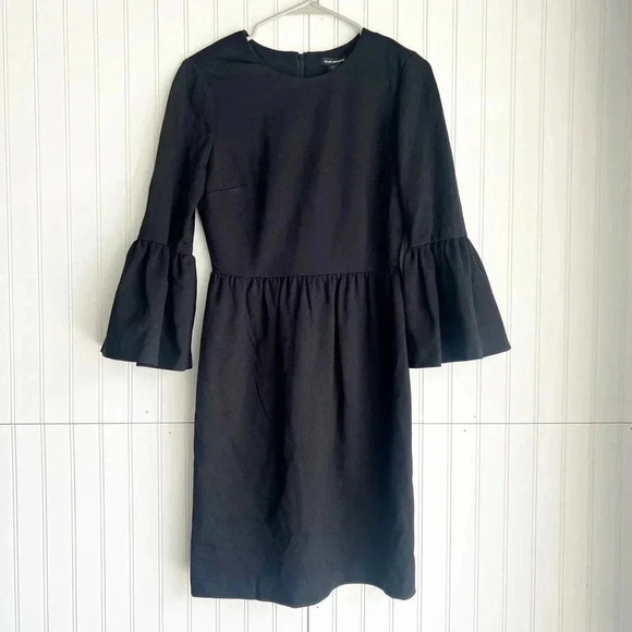 CLUB MONACO Size 4 Black  Loalla Ponte Bell Sleeve Dress - Picture 3 of 6